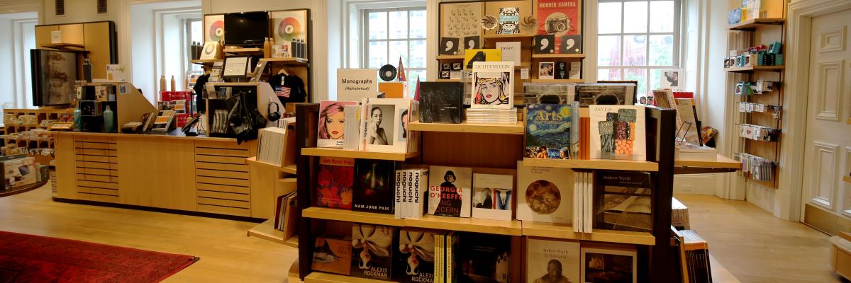 Hero - DWRC shop An image inside the gift shop at the Smithsonian American Art Museum.
