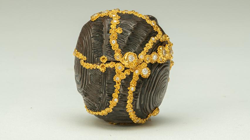 A jeweled-encrusted egg
