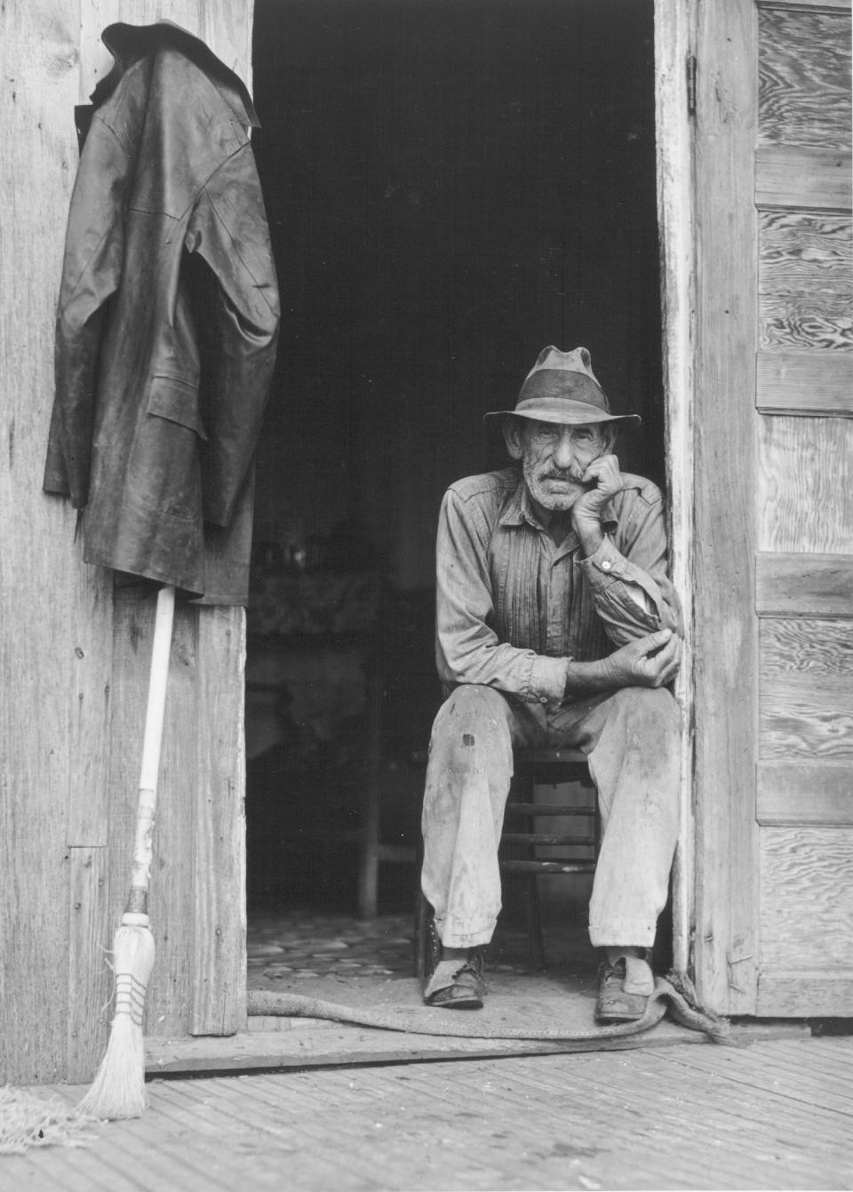 White man in shack | Smithsonian American Art Museum