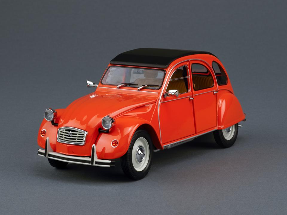 Citroën 2CV, 1976 (model car, 1:18 scale) | Smithsonian American Art Museum