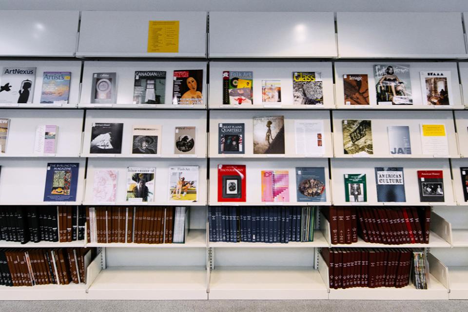 Shelves with periodicals in the American Art/Portrait Gallery Library
