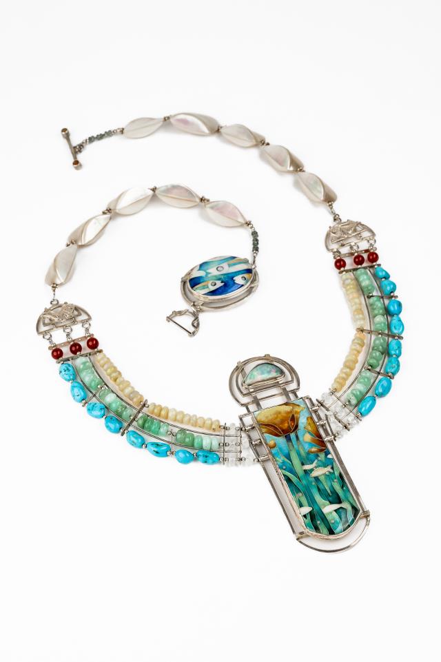 Beaded necklace.